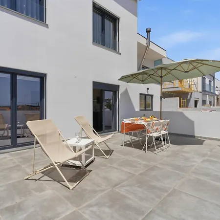 Villa Ondas Do Oeste - 3 Bedroom *