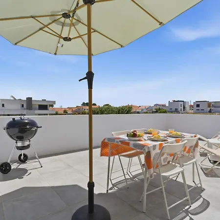 Villa Ondas Do Oeste - 3 Bedroom Silveira